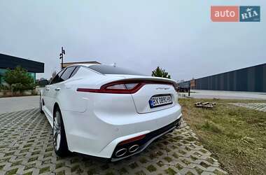 Фастбэк Kia Stinger 2018 в Хмельницком