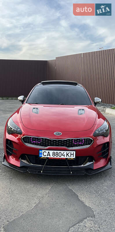 Фастбек Kia Stinger 2018 в Умані