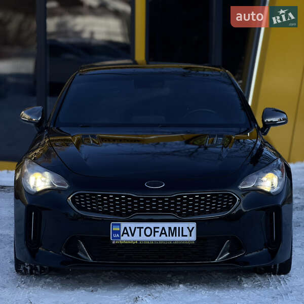 Лифтбек Kia Stinger 2020 в Киеве