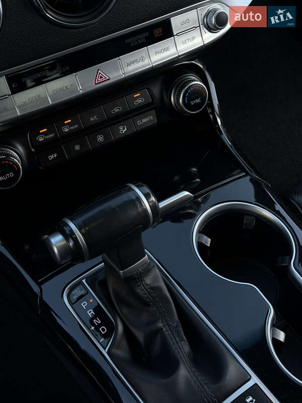 Лифтбек Kia Stinger 2020 в Киеве