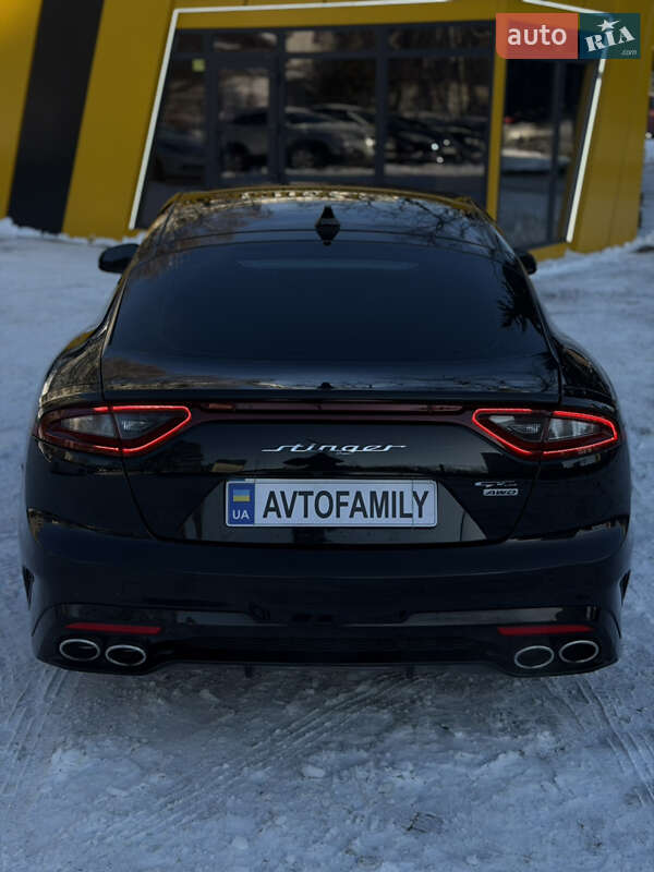 Лифтбек Kia Stinger 2020 в Киеве