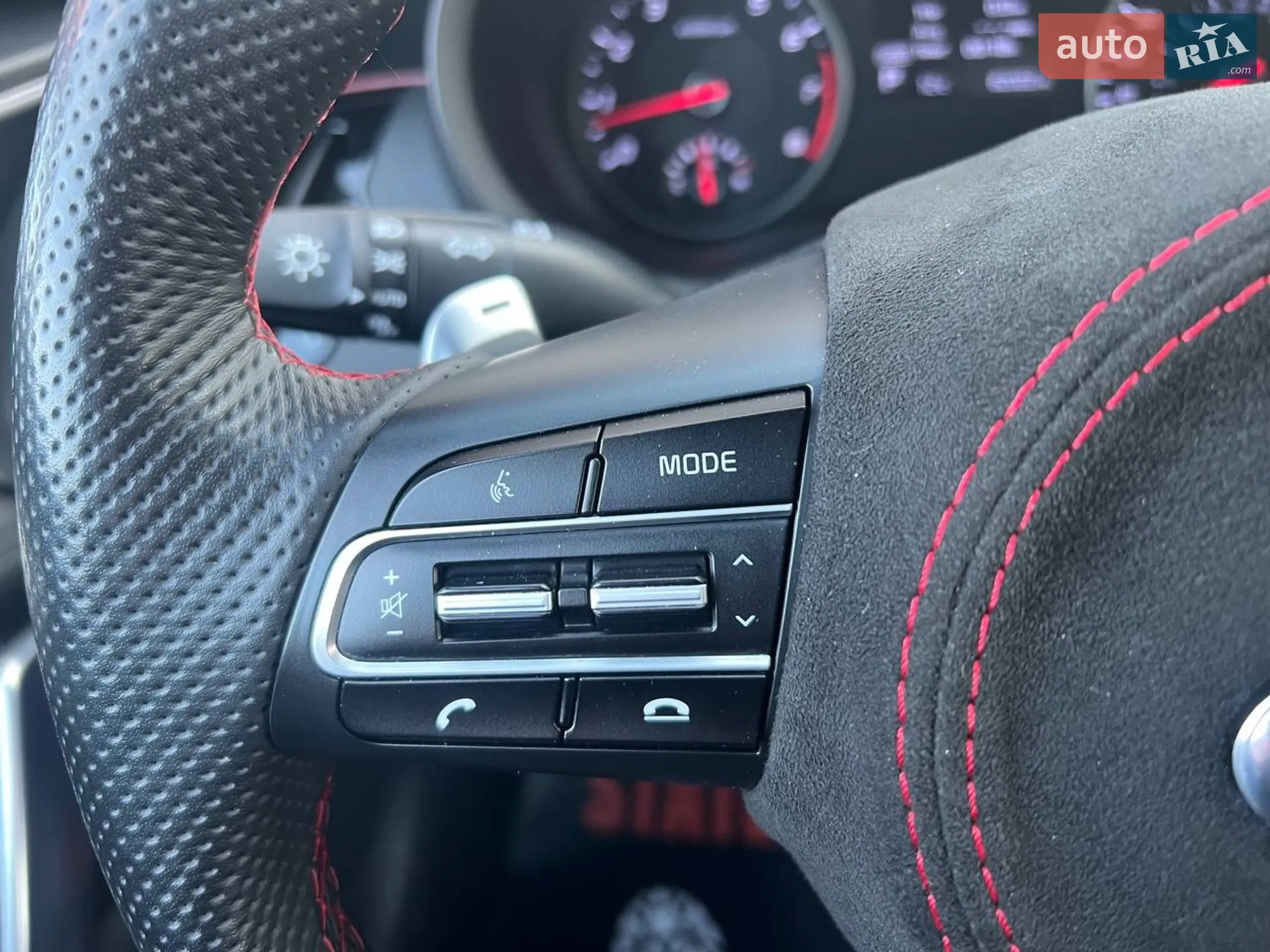 2019 Kia Stinger - мініатюра 18