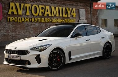 Фастбек Kia Stinger 2018 в Дніпрі