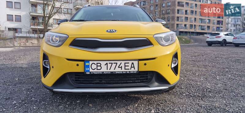 Внедорожник / Кроссовер Kia Stonic 2020 в Чернигове