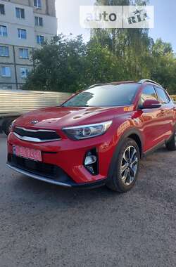 Внедорожник / Кроссовер Kia Stonic 2018 в Ровно