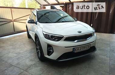 Позашляховик / Кросовер Kia Stonic 2020 в Києві