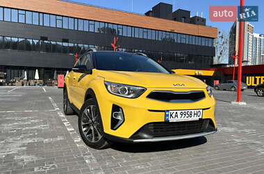 Позашляховик / Кросовер Kia Stonic 2022 в Києві