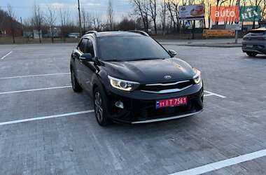 Внедорожник / Кроссовер Kia Stonic 2018 в Киеве