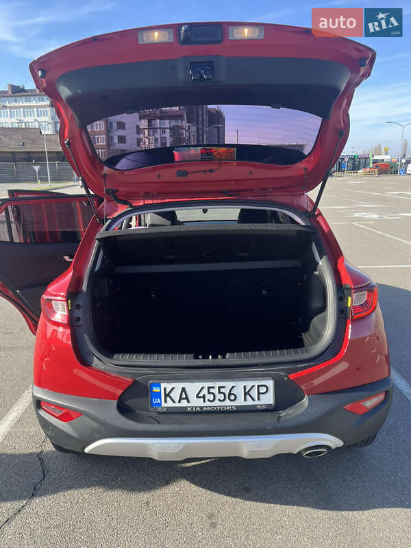 Внедорожник / Кроссовер Kia Stonic 2018 в Киеве фото 13 Внедорожник / Кроссовер Kia Stonic 2018 в Киеве