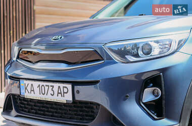 Позашляховик / Кросовер Kia Stonic 2020 в 