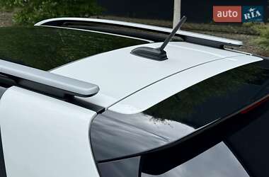 Внедорожник / Кроссовер Kia Stonic 2020 в 
