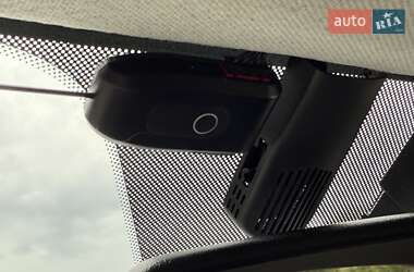 Внедорожник / Кроссовер Kia Stonic 2020 в 