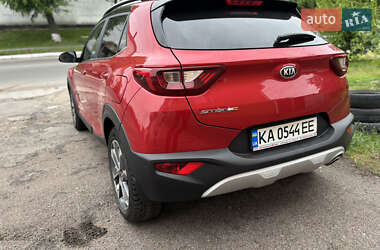 Внедорожник / Кроссовер Kia Stonic 2019 в 