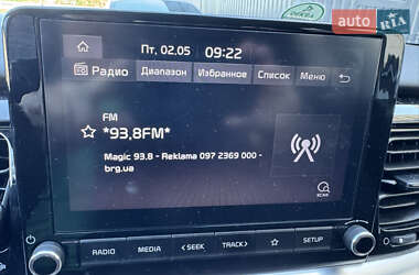 Внедорожник / Кроссовер Kia Stonic 2020 в 