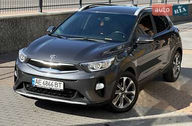 Внедорожник / Кроссовер Kia Stonic 2020 в 