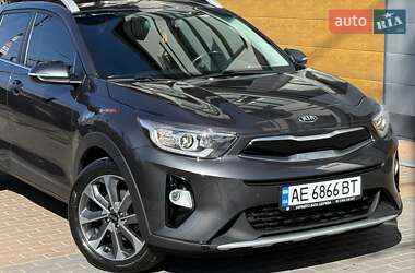 Внедорожник / Кроссовер Kia Stonic 2020 в 