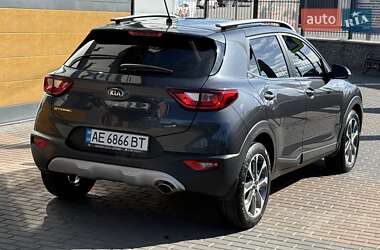 Внедорожник / Кроссовер Kia Stonic 2020 в 