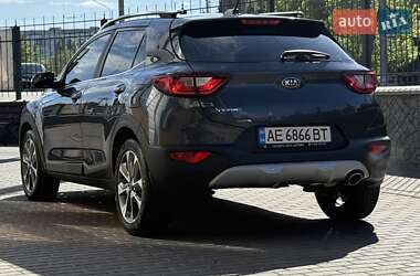 Внедорожник / Кроссовер Kia Stonic 2020 в 