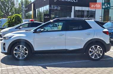 Внедорожник / Кроссовер Kia Stonic 2020 в 