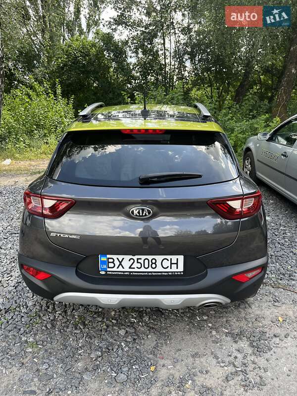 Внедорожник / Кроссовер Kia Stonic 2018 в Львове