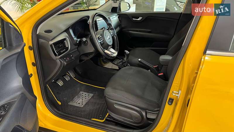 Позашляховик / Кросовер Kia Stonic 2018 в Ужгороді