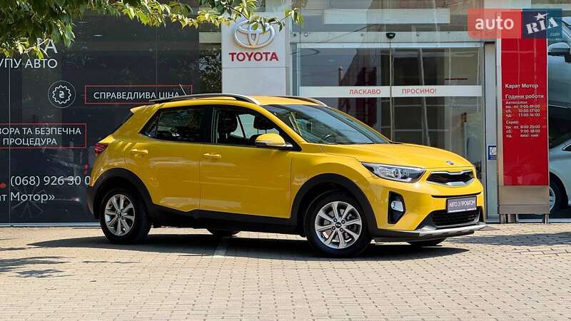 Позашляховик / Кросовер Kia Stonic 2018 в Ужгороді