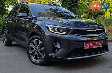 Внедорожник / Кроссовер Kia Stonic 2018 в Киеве