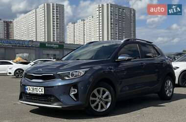 Внедорожник / Кроссовер Kia Stonic 2020 в Киеве