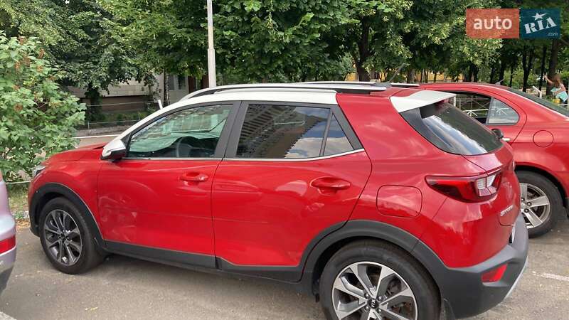 Внедорожник / Кроссовер Kia Stonic 2020 в Киеве