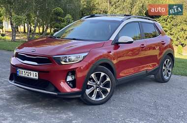 Внедорожник / Кроссовер Kia Stonic 2018 в Хмельницком