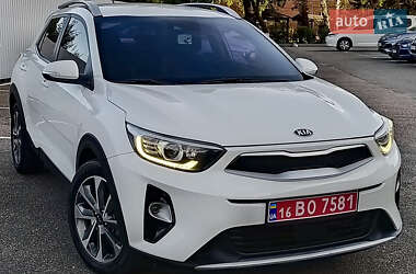 Позашляховик / Кросовер Kia Stonic 2018 в Києві