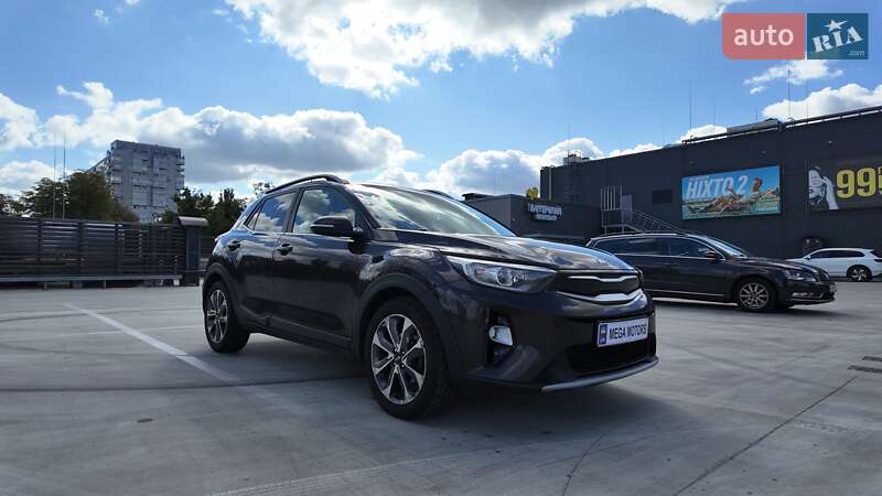 Позашляховик / Кросовер Kia Stonic 2017 в Києві