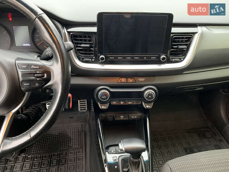 Внедорожник / Кроссовер Kia Stonic 2020 в Киеве фото 15 Внедорожник / Кроссовер Kia Stonic 2020 в Киеве