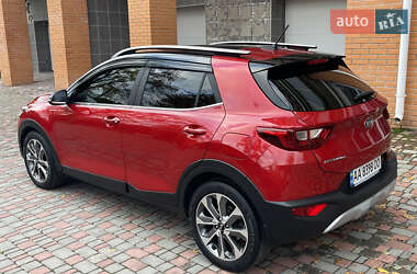 Внедорожник / Кроссовер Kia Stonic 2019 в 