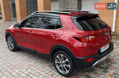 Внедорожник / Кроссовер Kia Stonic 2019 в 