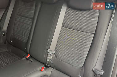 Внедорожник / Кроссовер Kia Stonic 2019 в 