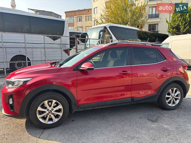 Внедорожник / Кроссовер Kia Stonic 2018 в Одессе