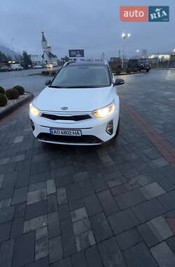 Позашляховик / Кросовер Kia Stonic 2020 в Хусті