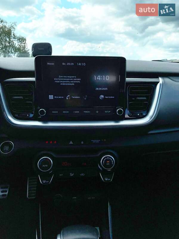 Позашляховик / Кросовер Kia Stonic 2020 в Запоріжжі