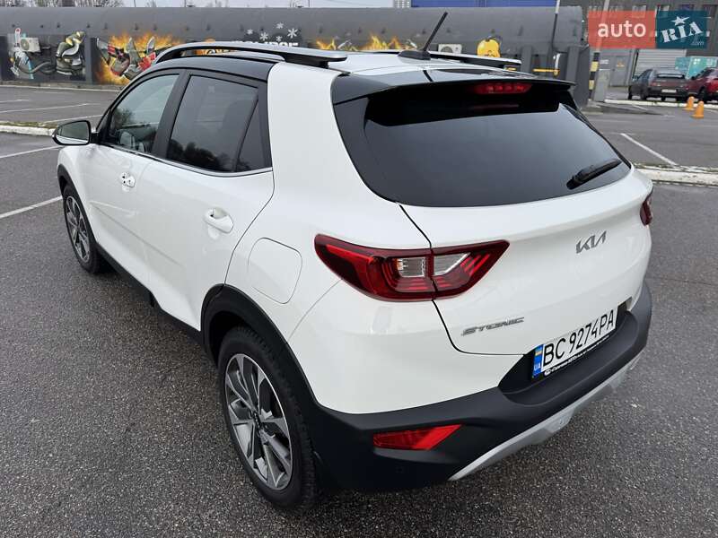 Позашляховик / Кросовер Kia Stonic 2022 в Києві