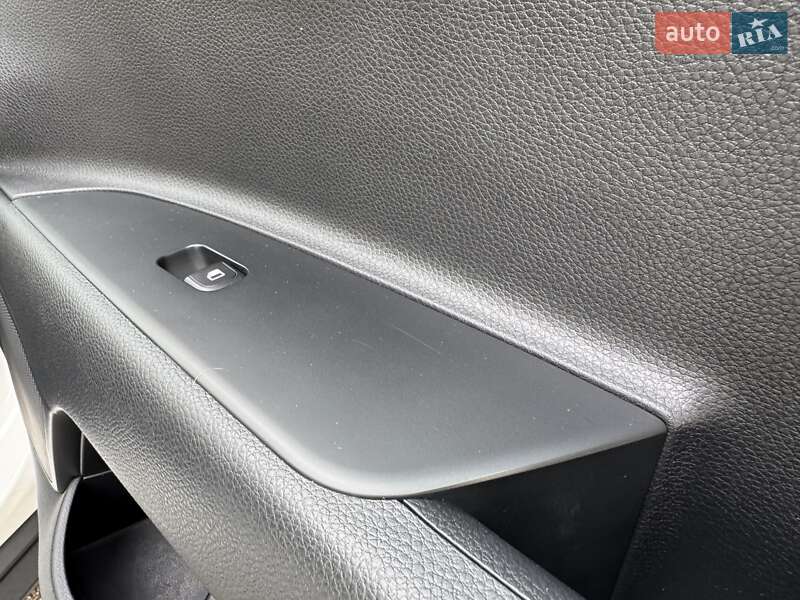 Позашляховик / Кросовер Kia Stonic 2022 в Києві