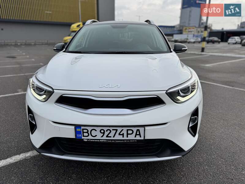 Позашляховик / Кросовер Kia Stonic 2022 в Києві