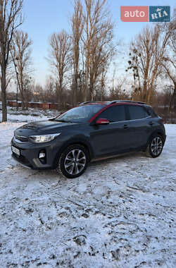 Внедорожник / Кроссовер Kia Stonic 2021 в Смеле