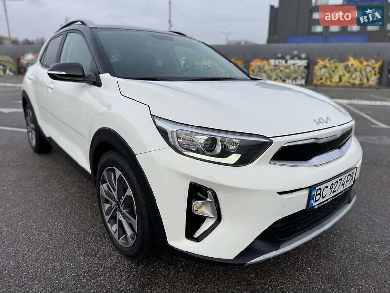 Внедорожник / Кроссовер Kia Stonic 2022 в Киеве