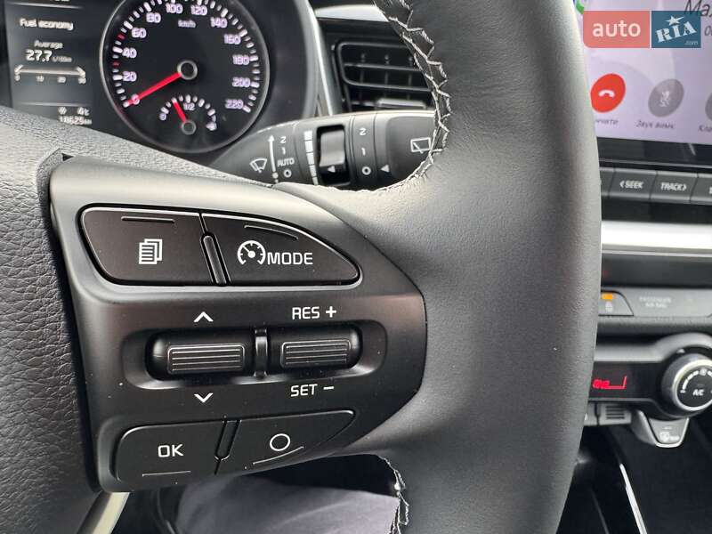 Внедорожник / Кроссовер Kia Stonic 2022 в Киеве