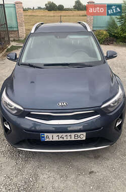 Внедорожник / Кроссовер Kia Stonic 2017 в Броварах