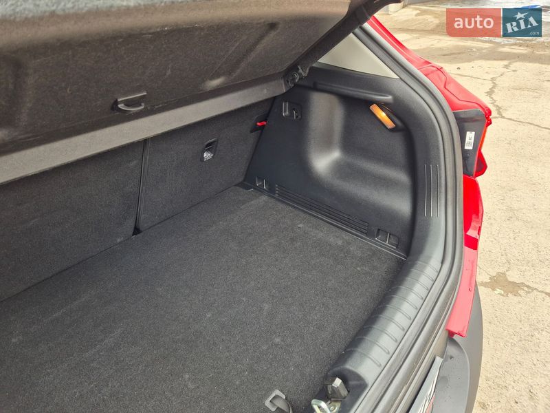 Внедорожник / Кроссовер Kia Stonic 2020 в Запорожье