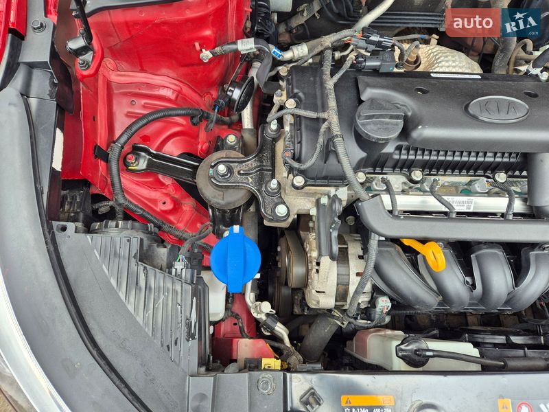 Внедорожник / Кроссовер Kia Stonic 2020 в Запорожье