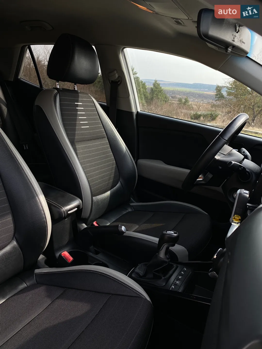 2019 Kia Stonic - мініатюра 55