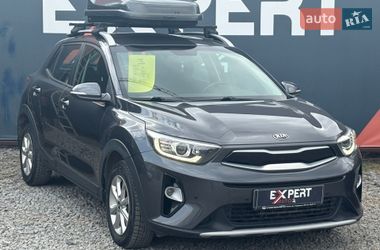 Внедорожник / Кроссовер Kia Stonic 2018 в Львове